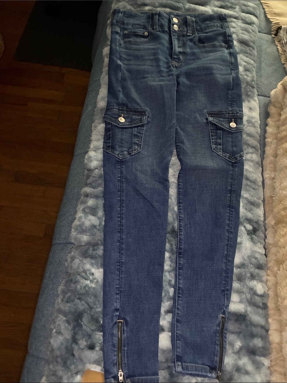 American Eagle Outfitters Women's Dark Blue Skinny Cargo Jeans